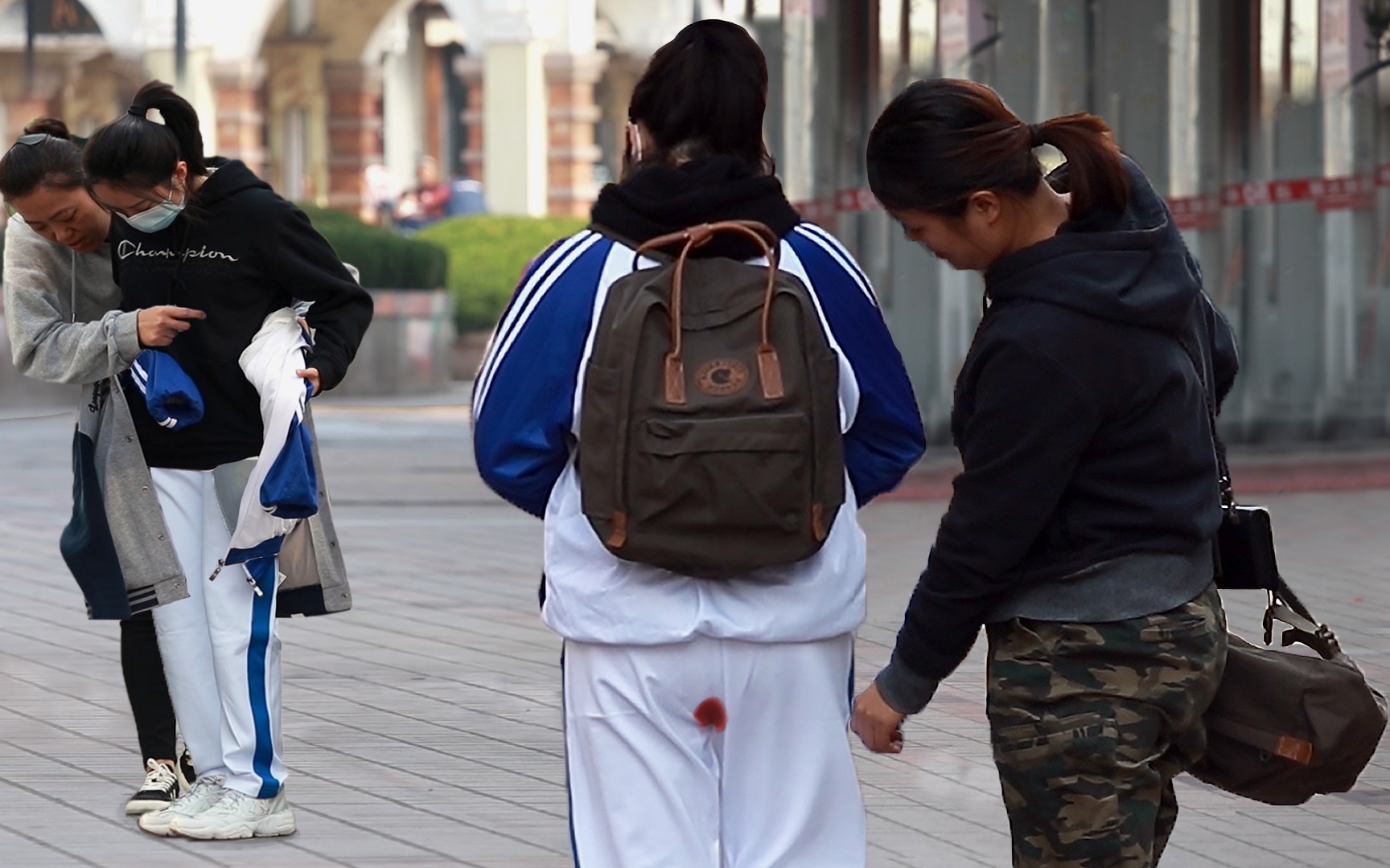 [图]看到生理期的女中学生裤子脏了，路人会怎么做呢？（社会实验）