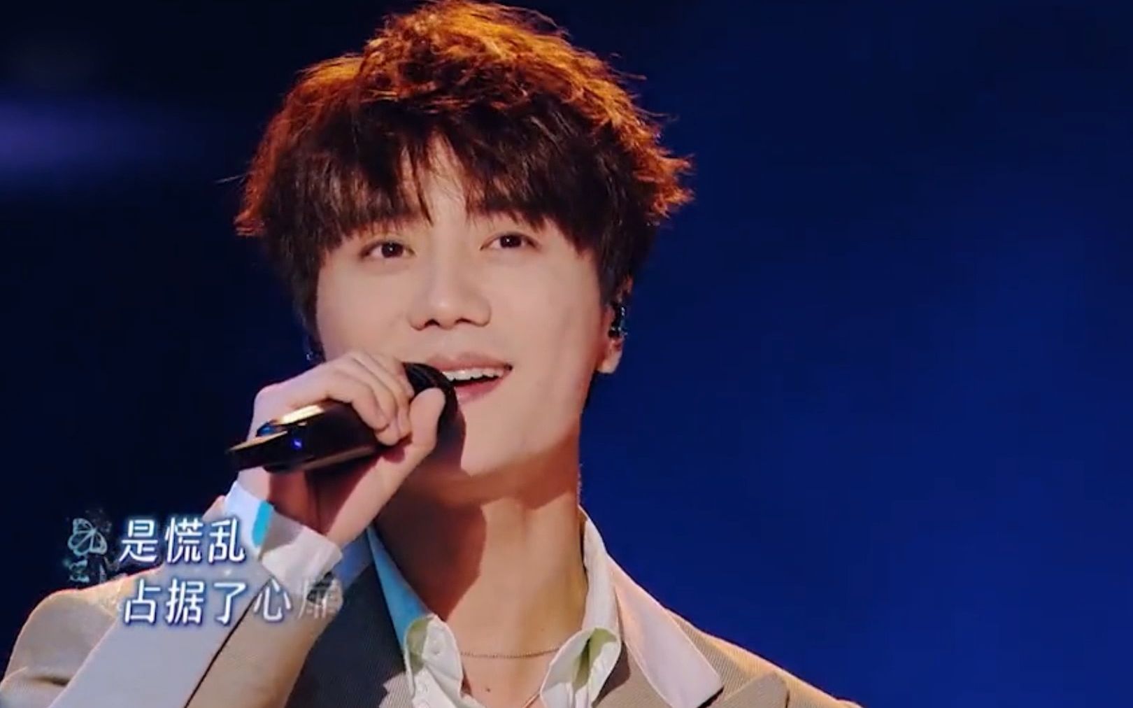 过气歌手依旧是乐坛的神!陆虎周传雄合唱《寂寞沙洲冷》