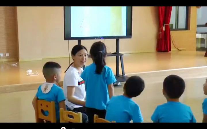 [图]幼师资源分享 幼师优质课一等奖 本着以幼儿的兴趣为主 新手幼师 上热门《小熊你好》目标1.在看看、听听、讲讲中理解故事，体会朋友见面要问好。2.积极参与活动，并