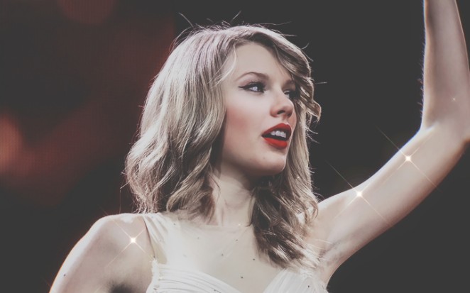 taylorswiftfearless巡演结束后霉霉和小粉丝在后台合影谈话宠粉狂魔