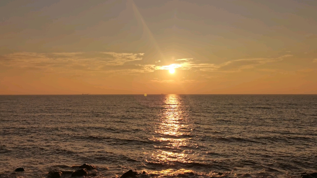 去年夏天在海边看日出_哔哩哔哩_bilibili