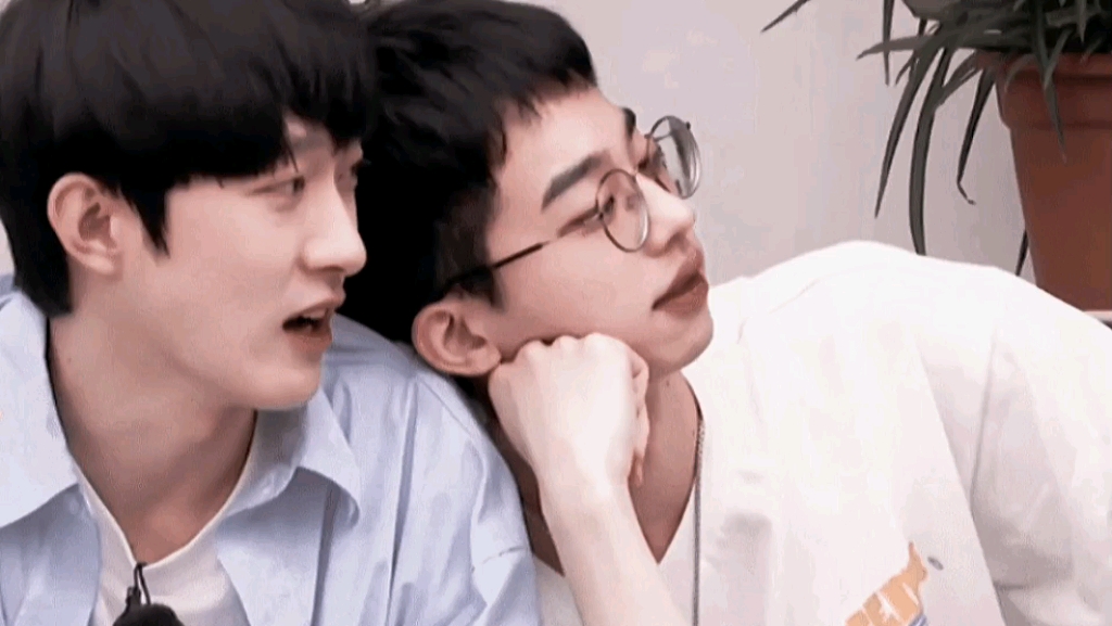 【南北纬钧九明启程弘石】我应该开心,怎么感觉有些emo