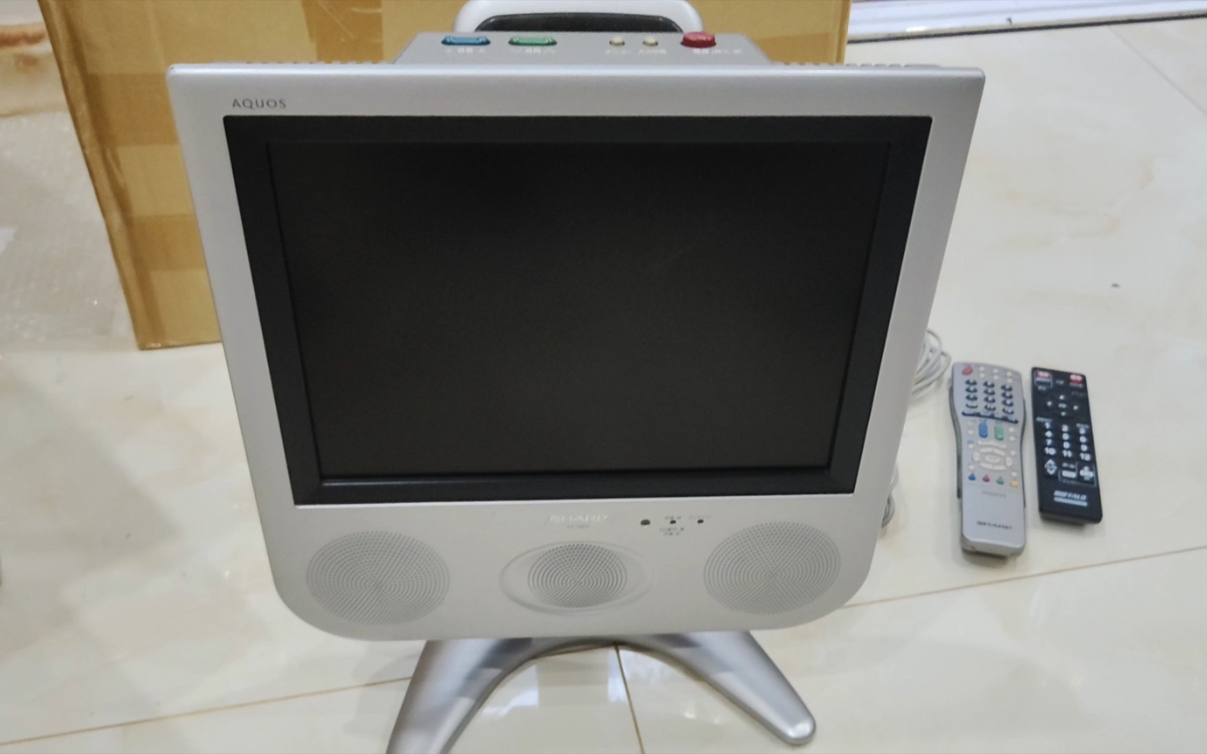 海淘的古董显示器老游戏机