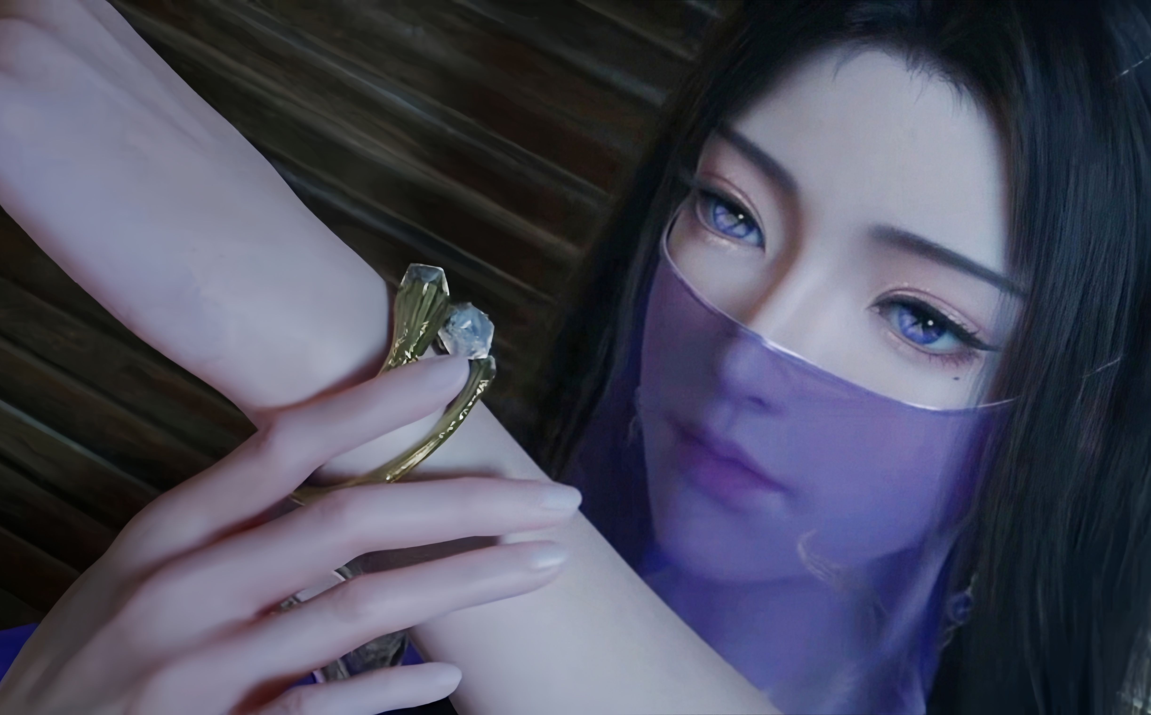 紫色真的很有韵味,妩媚但又带点清冷的感觉,不愧是