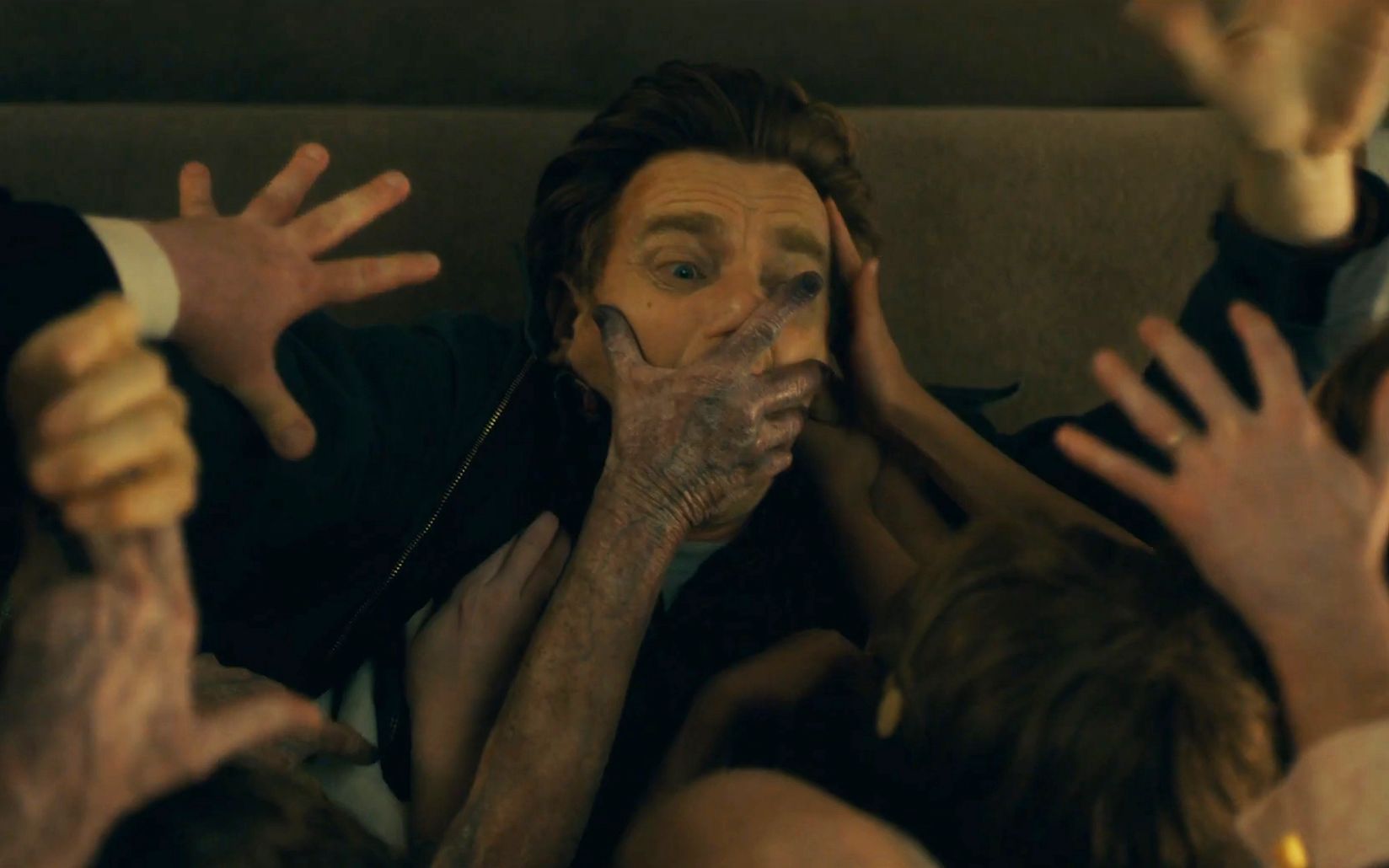 恐怖片《睡梦医生》终极预告_哔哩哔哩 (゜-゜)つロ 干杯~-bilibili