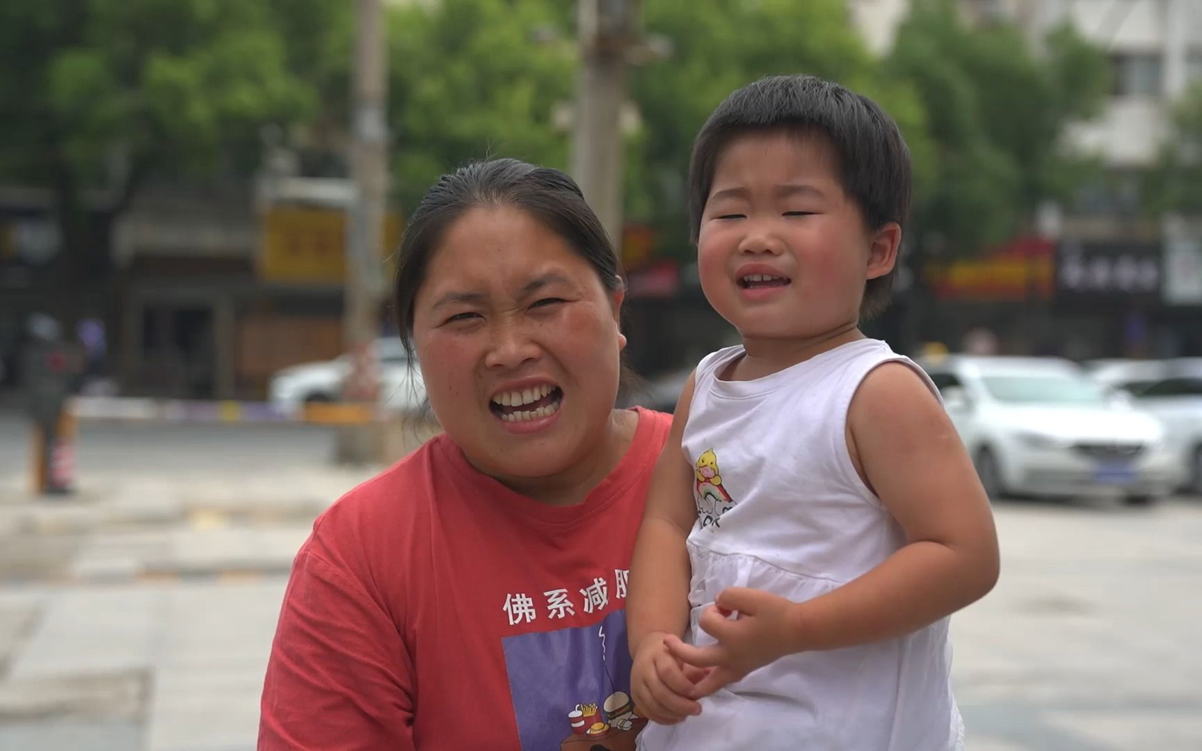 胖妹这舅妈真不孬,给外甥送新书包,妹妹做2种口味火锅,吃过瘾哔哩哔哩bilibili