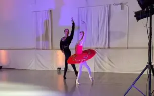 Tải video: Elisabeth Beyer堂吉诃德双人舞变奏Cut两段 New York Ballet Arts