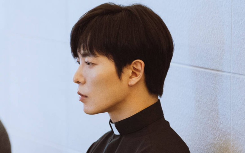 金材昱韩剧客theguest神父崔允cut⑦