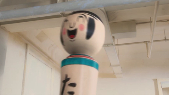 密室明香女校谜题故事视频出处要听神明的话歌曲名叫笼中鸟