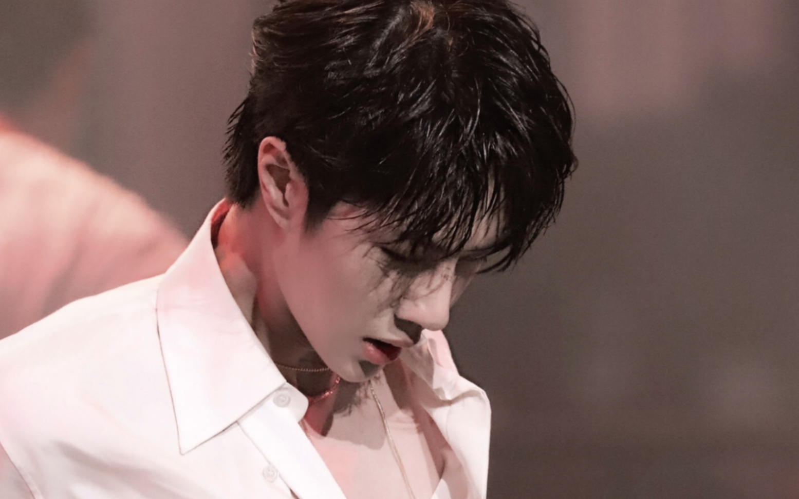 【王一博】散落的华服彩排版