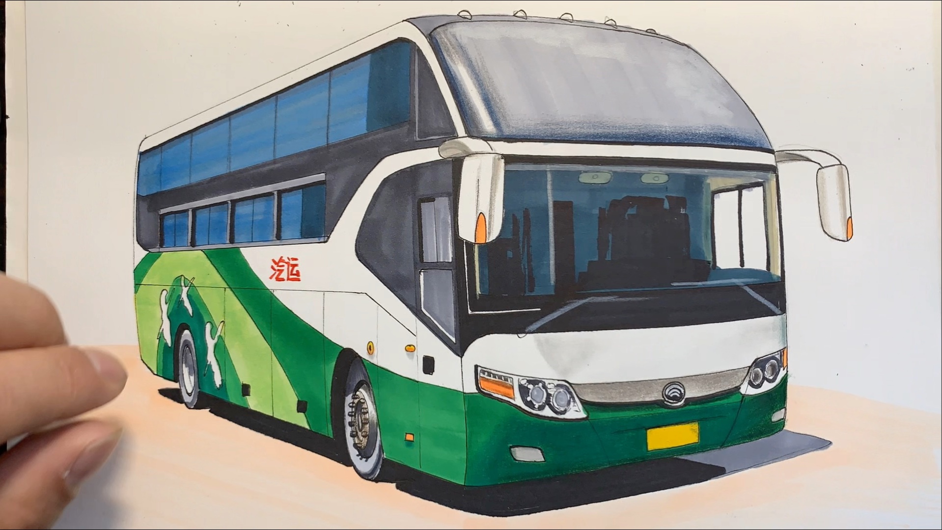 画一辆经典宇通豪华卧铺大巴车