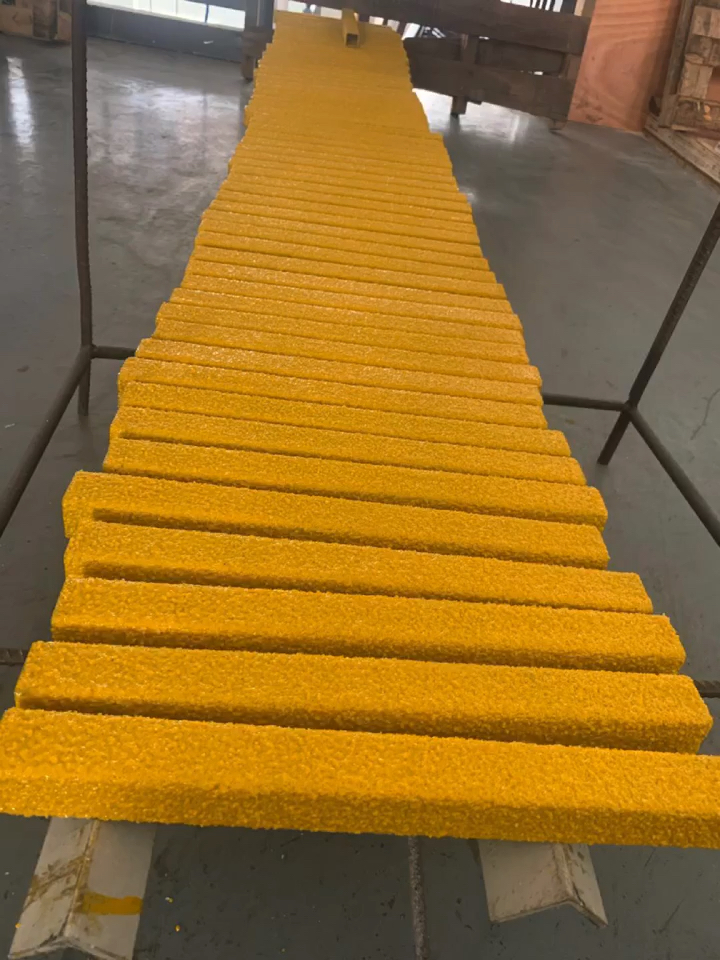 金刚砂研磨防滑条 tel:1381_哔哩哔哩 (゜-゜)つロ 干杯~-bilibili