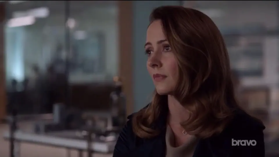 Share 169+ amy acker suits latest - datvangluxury.vn