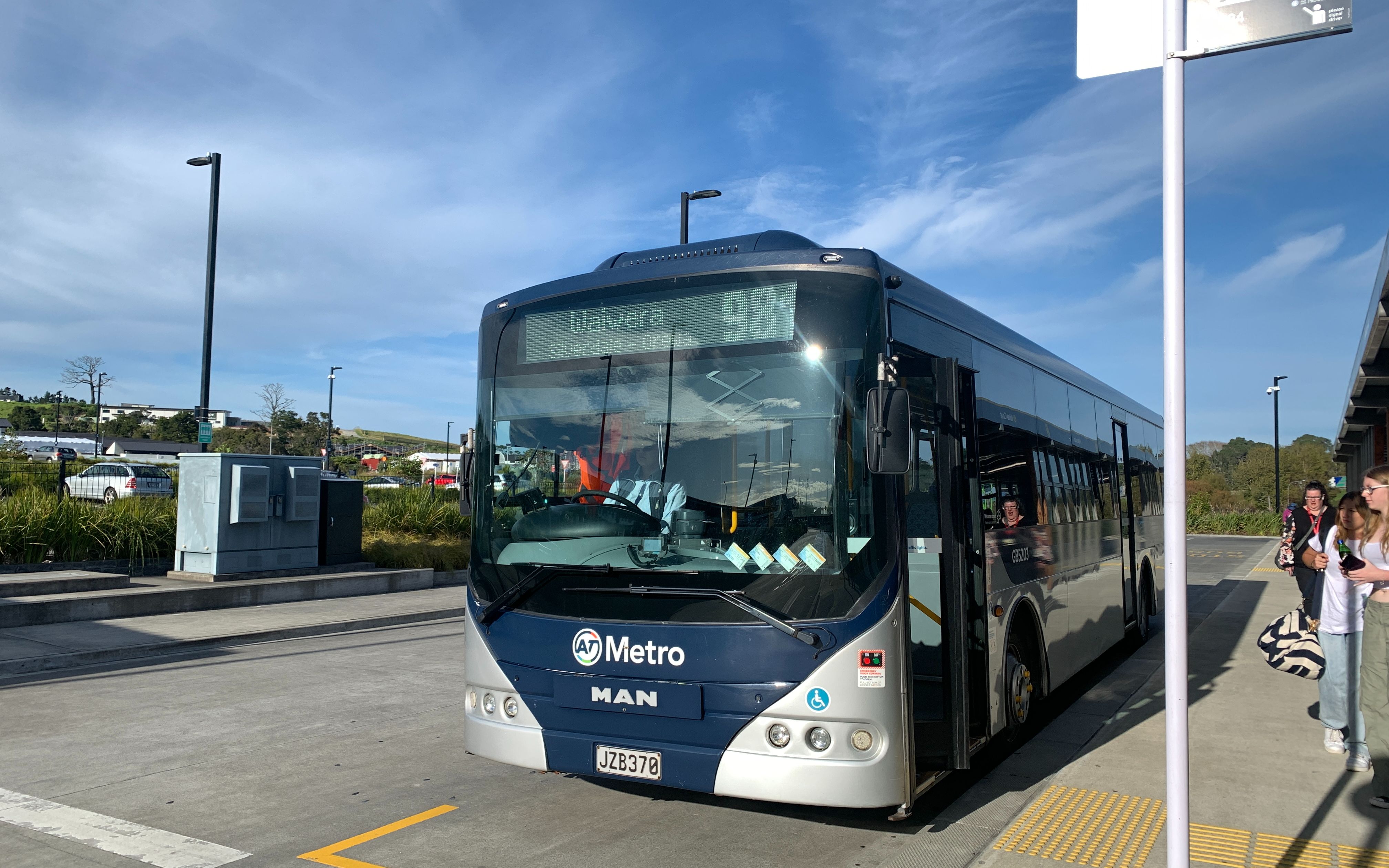 奥克兰公交981路hibiscus coast 至 waiwera