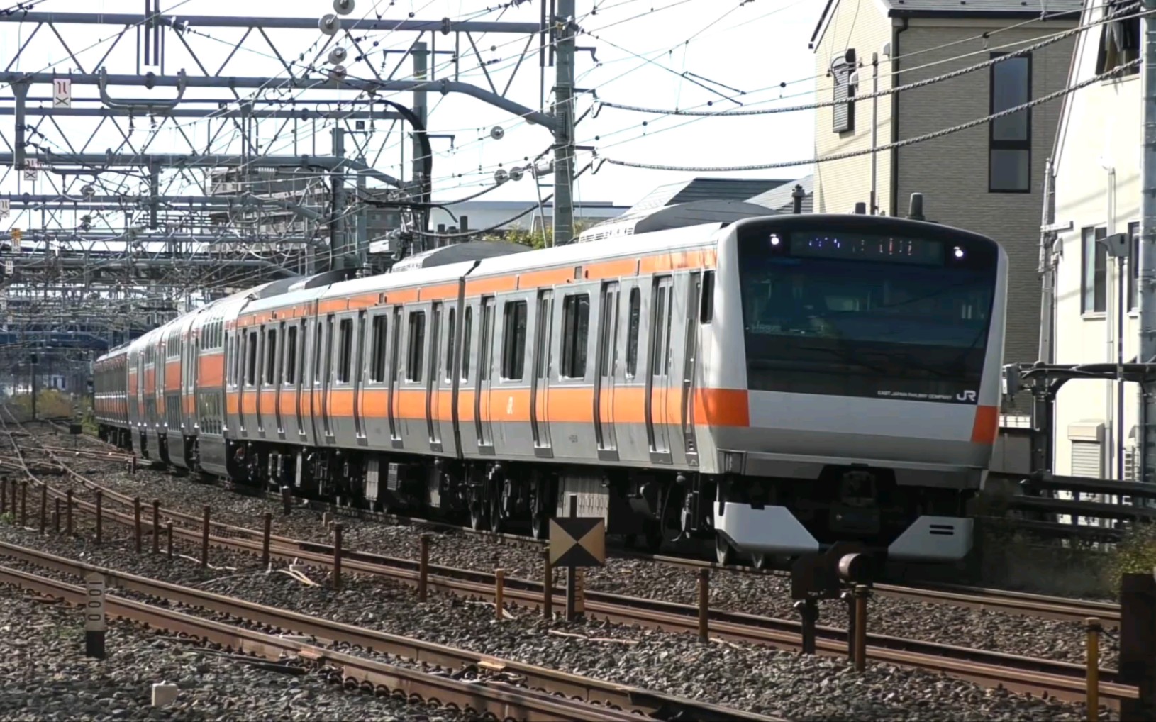 e233系0番台h53編成 グリーン車4両組み込み試運転 鎌倉踏切&大船駅