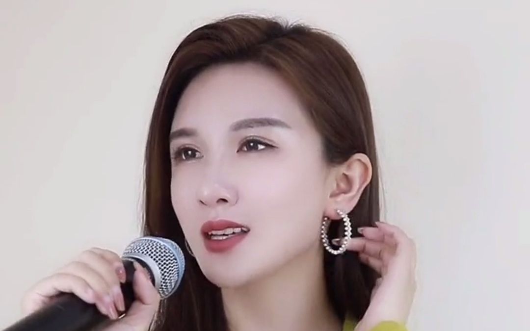 才艺主播唱歌,美女唱歌你不来听听吗