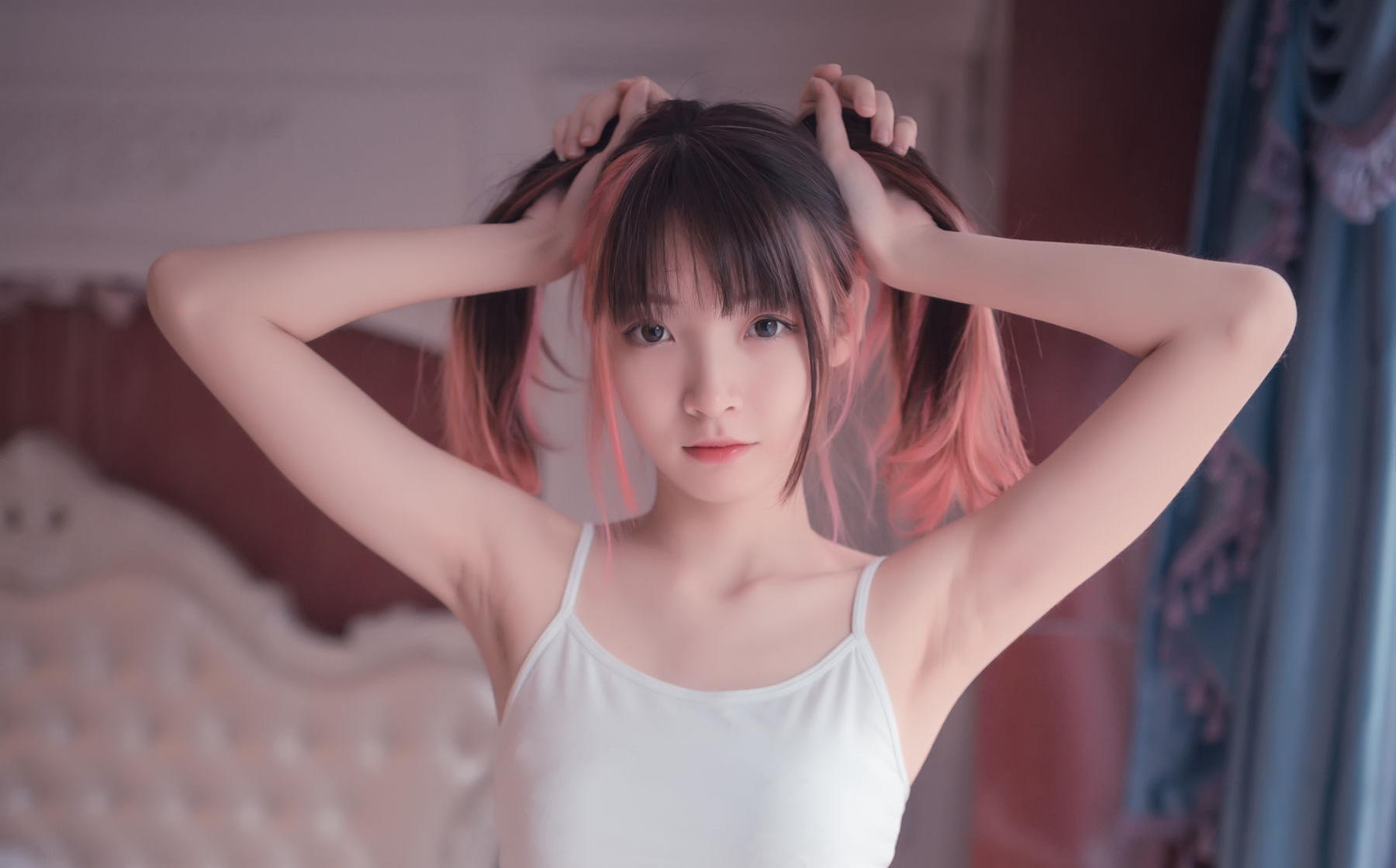 【写真】粉白条纹袜可爱美少女!哔哩哔哩bilibili