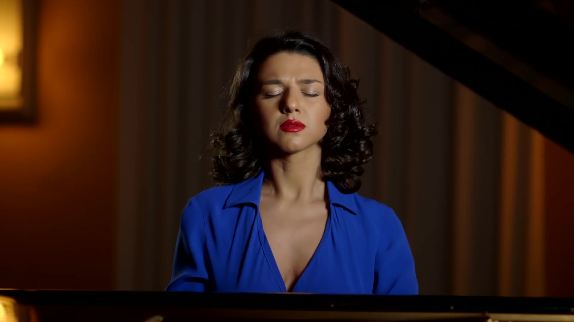 [图]【舒伯特】降G大调即兴曲Op.90 No. 3 演奏:卡蒂雅(Khatia Buniatishvili)