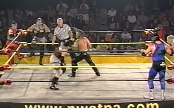 [图]2002.08.14 NWA-TNA #9 - Amazing Red & The SAT vs. Kid Kash, Shark Boy & Slim J