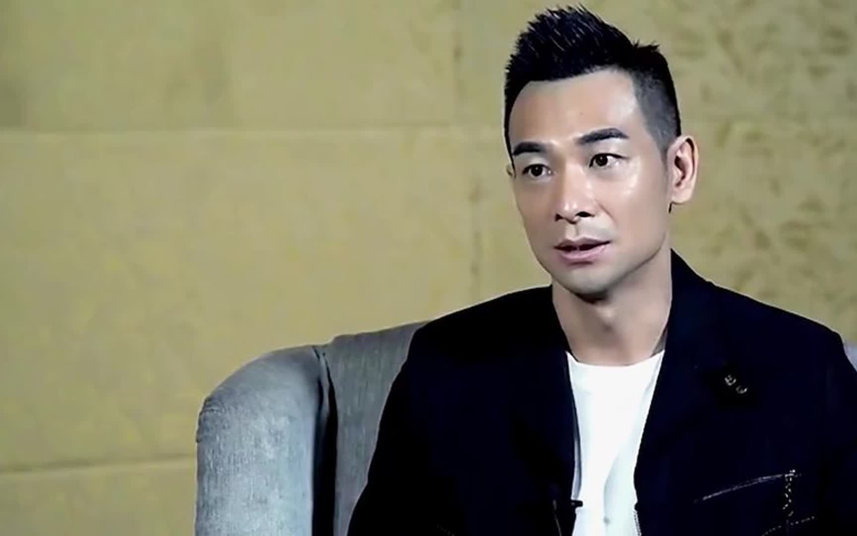 成龙:十年的刀打不过一年的枪!赵文卓:枪确实比刀狠!