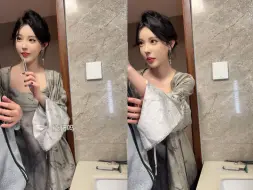 Tải video: 女生笑里藏刀帮男友刮胡子，男友前脚笑脸嘻嘻下秒立马慌了！