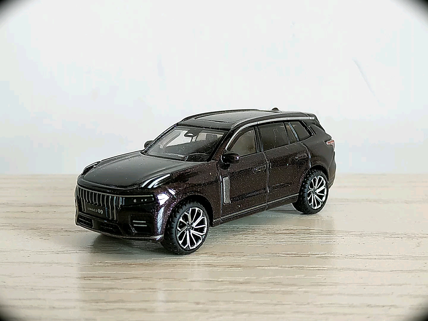 【车模展示】1:64 领克09 原厂车模