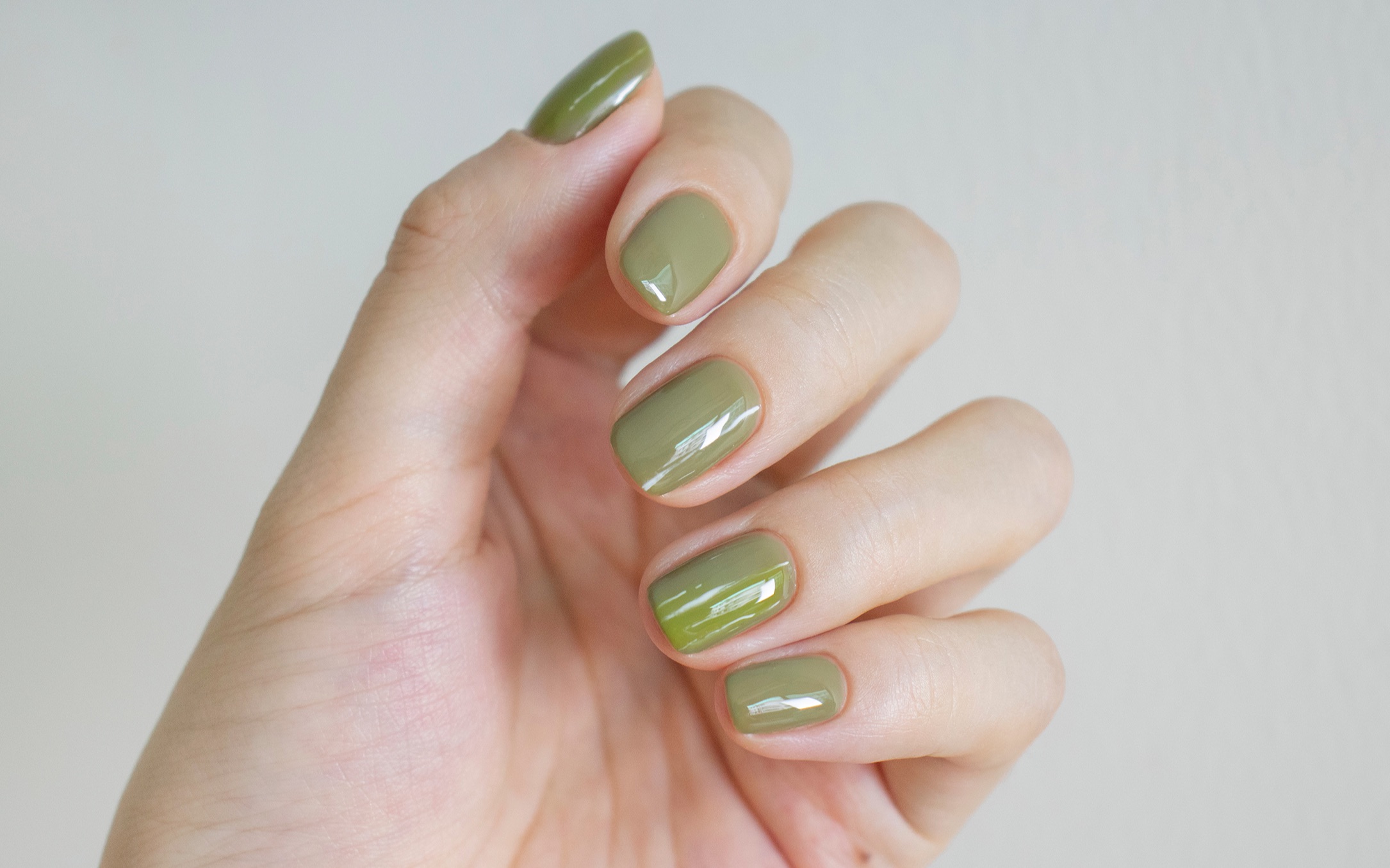 【xiao猫猫子】温柔水润灰绿色美甲