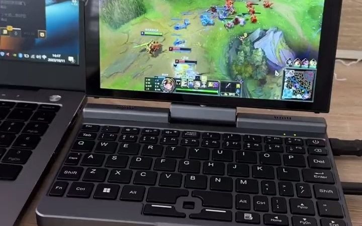 112_跟手机平板差不多大小8英寸的