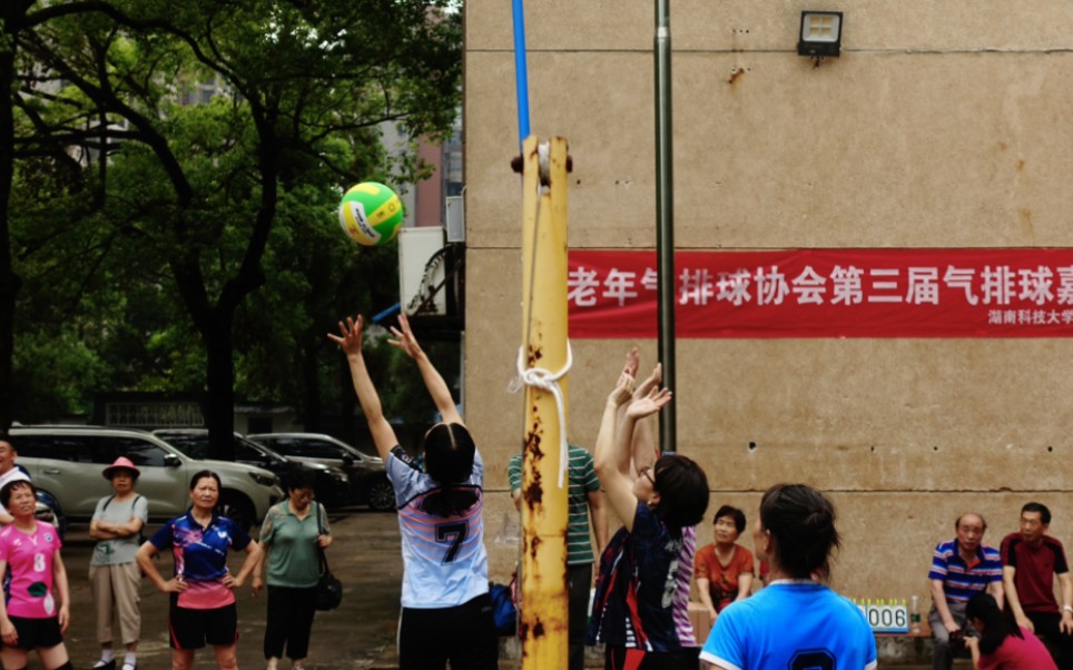 [图]大学生视频新闻作业求赞！明晚八点截止看数据 一天一个奇迹