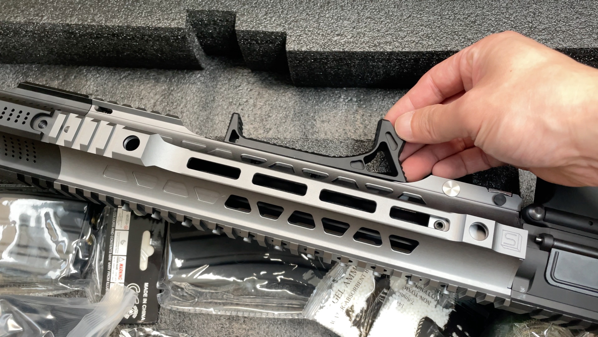 sai越狱鱼骨版本•银色显得更加高级