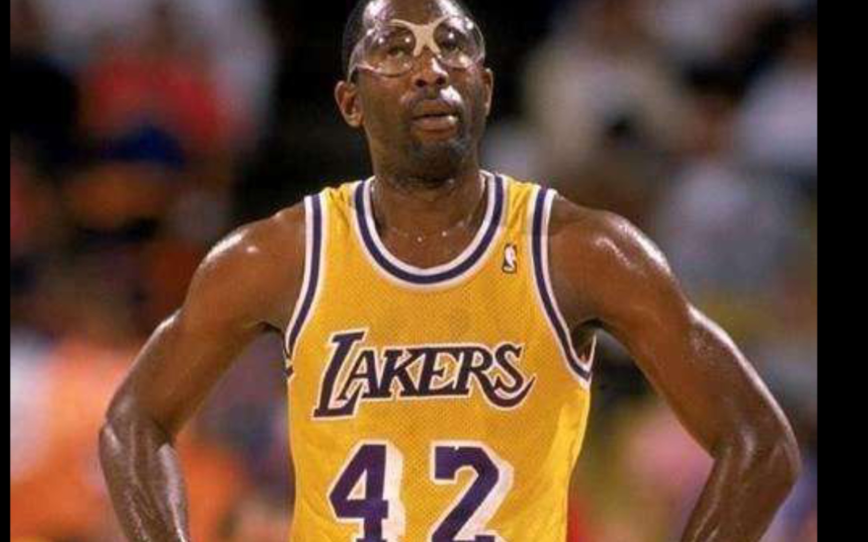 球星之帕特莱利曾经说过没人能够接近巅峰时期的湖人队42号 詹姆斯