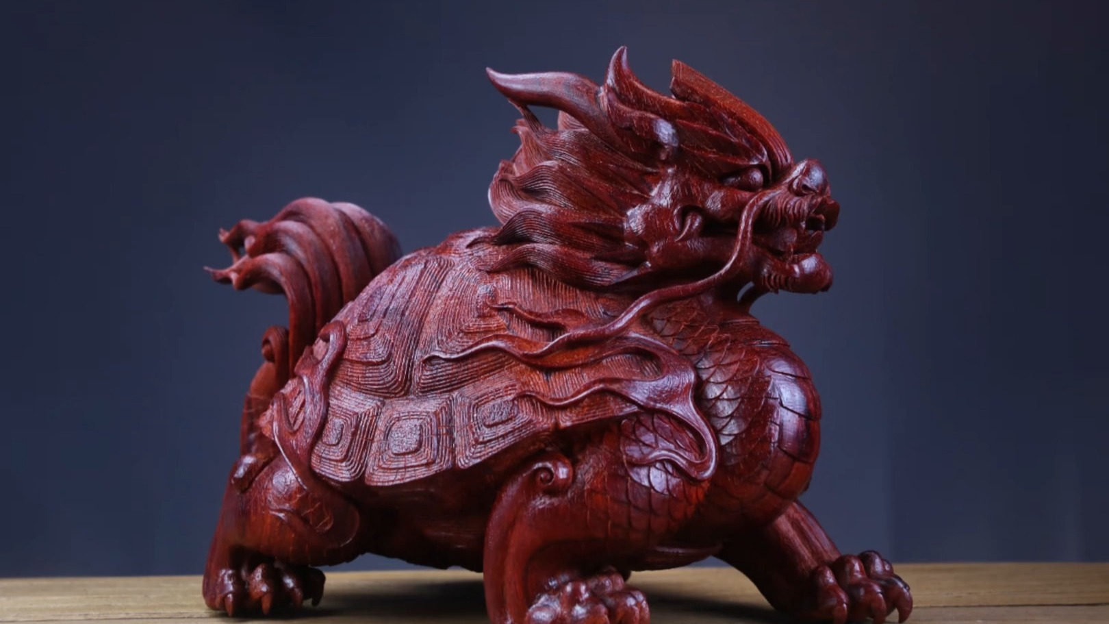 龙巍:木雕作品《龙龟》