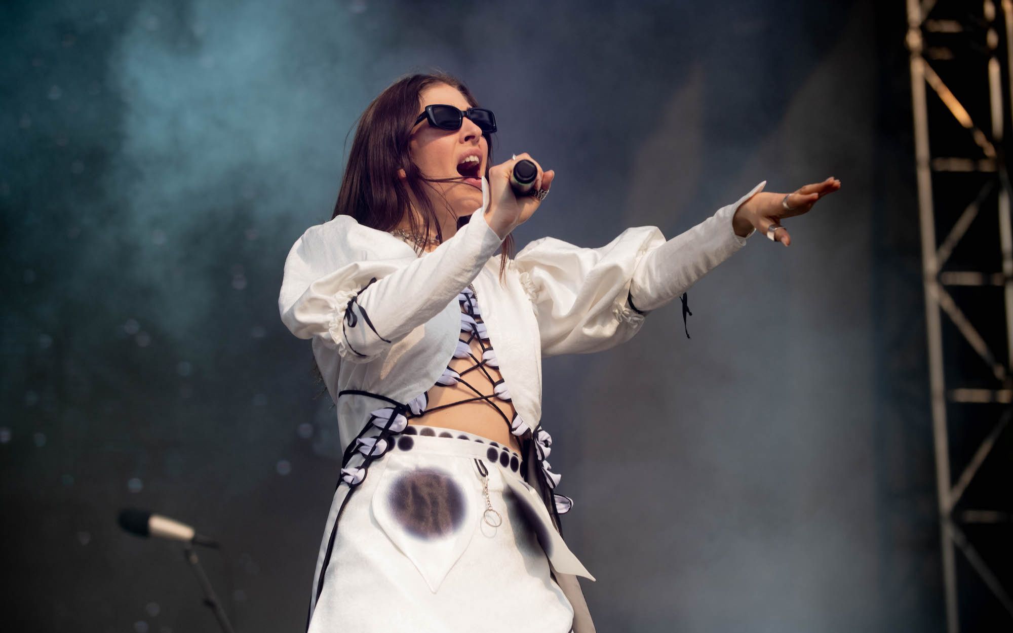 caroline polachek - live at pitchfork music festival 2021_哔哩