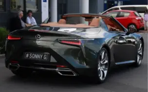 Tải video: 沉浸式看车 全新2023 雷克萨斯LC500 敞篷版 右舵 v8 纽规