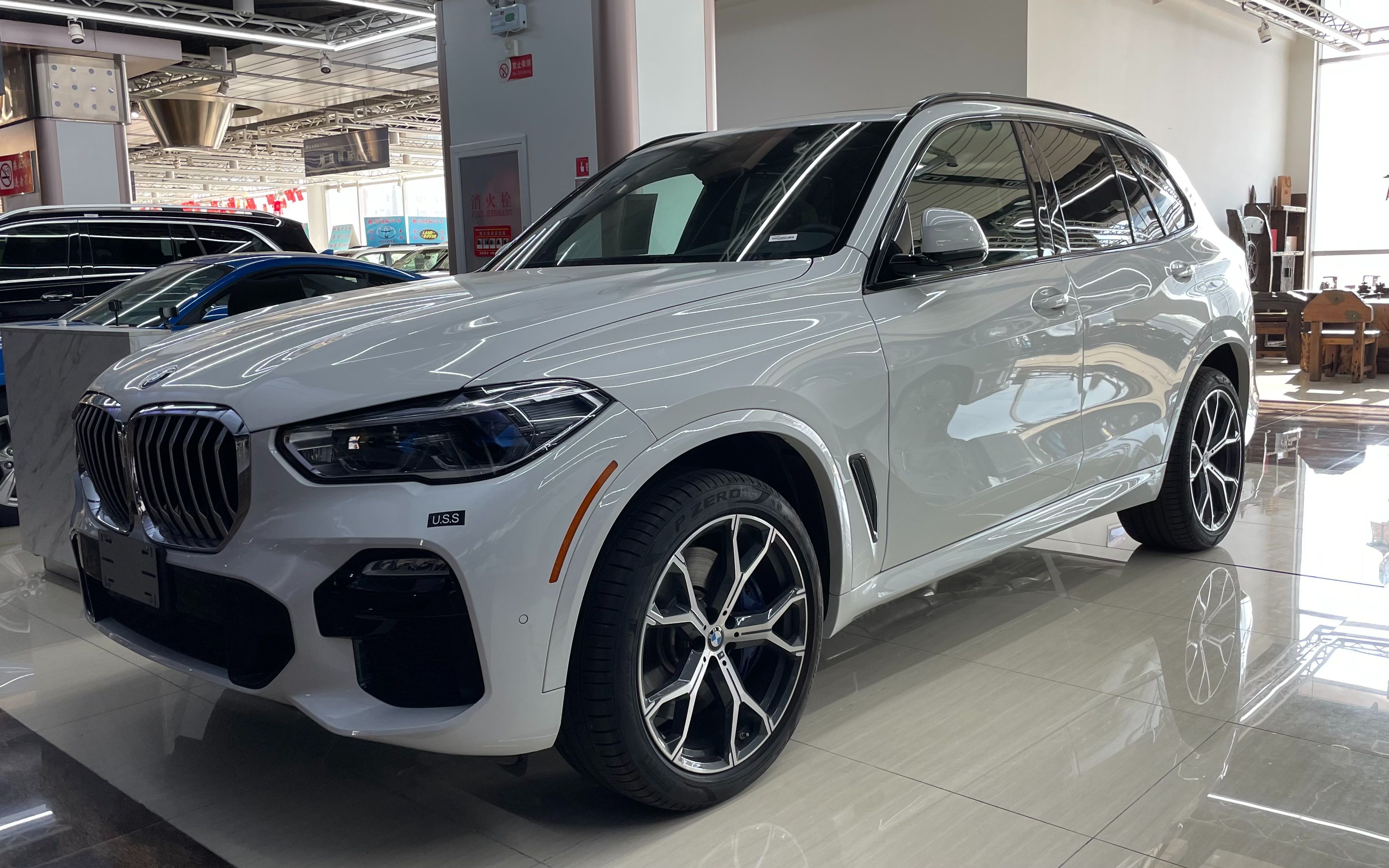 空间不大配置太鸡肋,7座版宝马x5的良苦用心