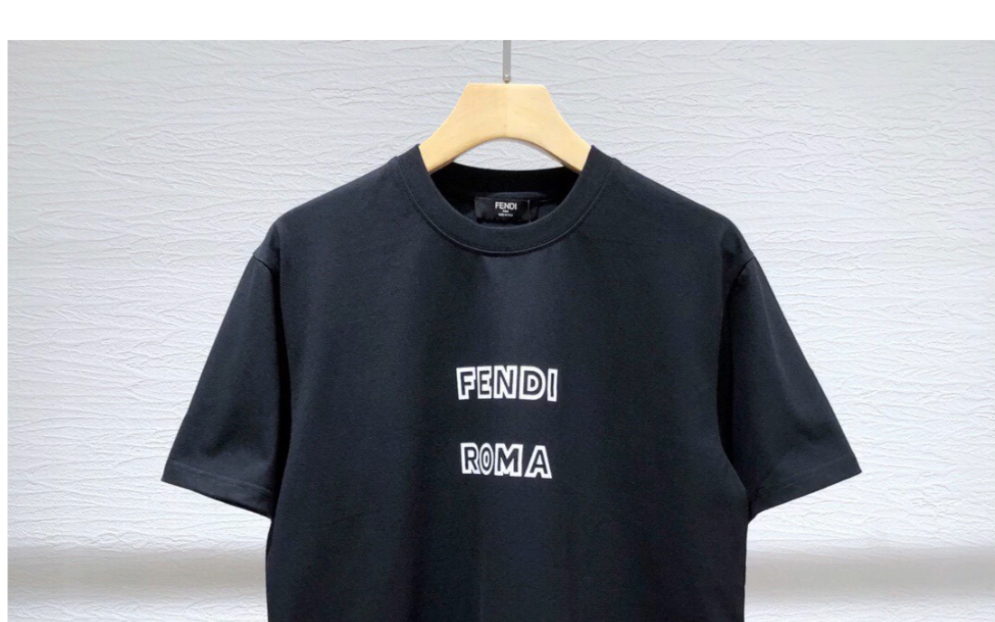 说一下高仿fendi芬迪字母罗马logo胶印标识短袖t恤