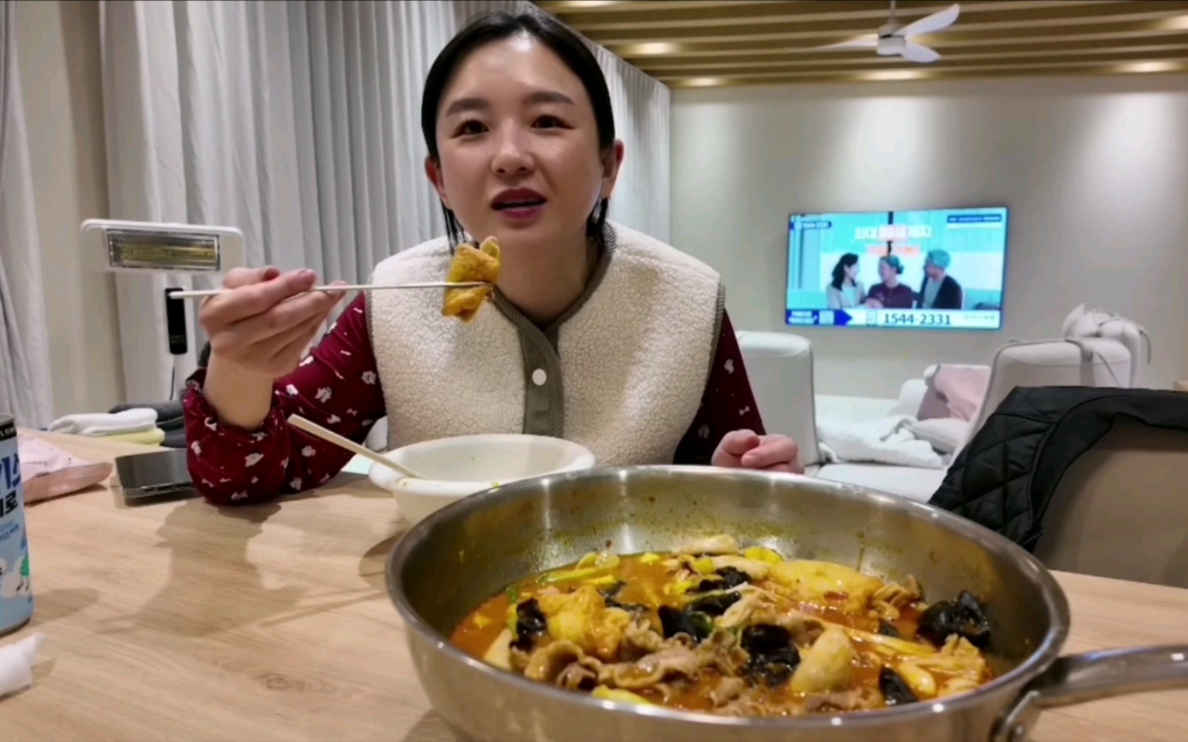癌婶hamzy吃播vlog(2.6更新)小吃街美食 麻辣烫 烤肉( ˙07˙ )