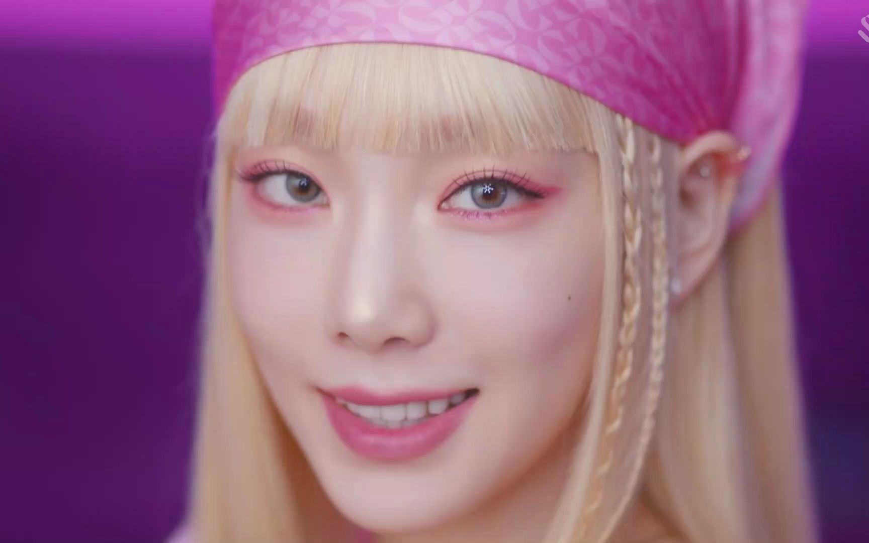 【topmv】金泰妍taeyeon - weekend mv