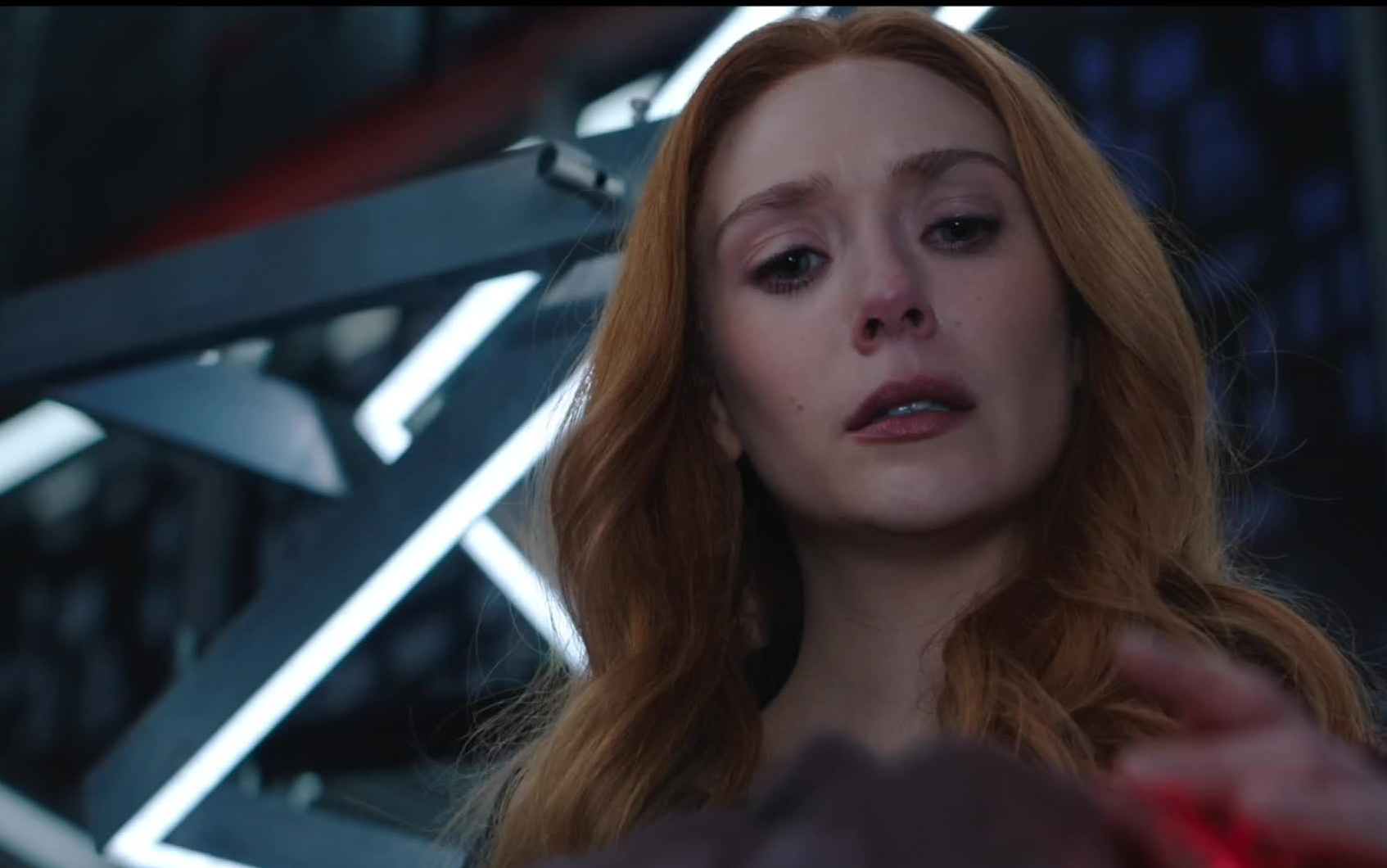 【旺达幻视】第八集:旺达看到被肢解的幻视"i cant feel you",悲痛欲