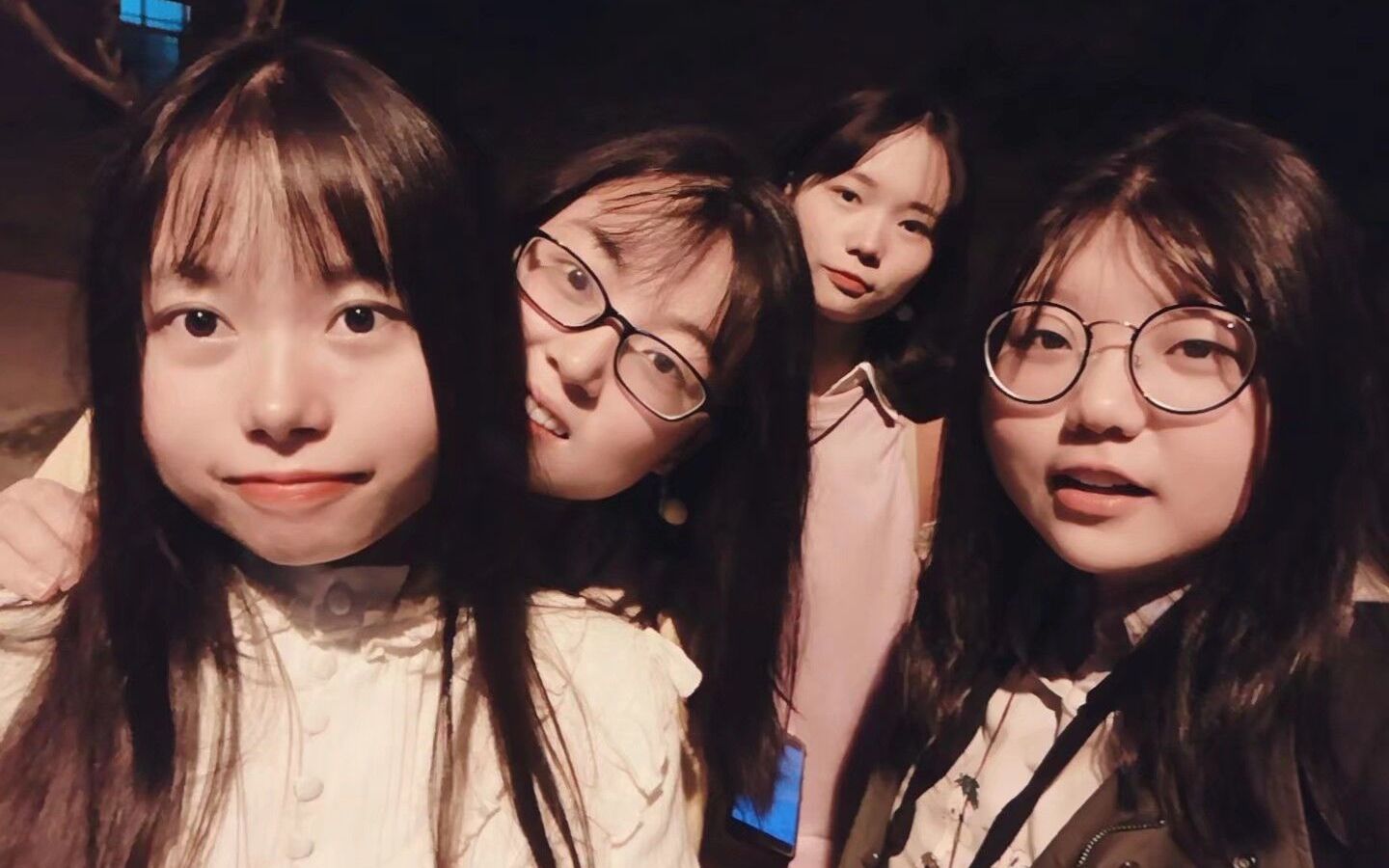 【vlog】姐妹花长沙通宵,带你走进凌晨神秘的岳麓山_哔哩哔哩 (゜-゜)