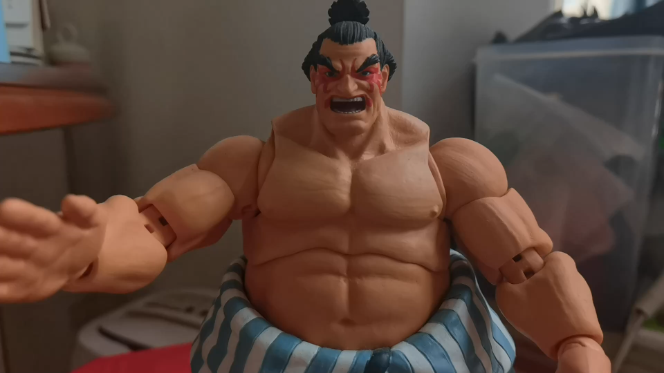 游戏里面的街头霸王日本相扑 本田,做的拟真度都好