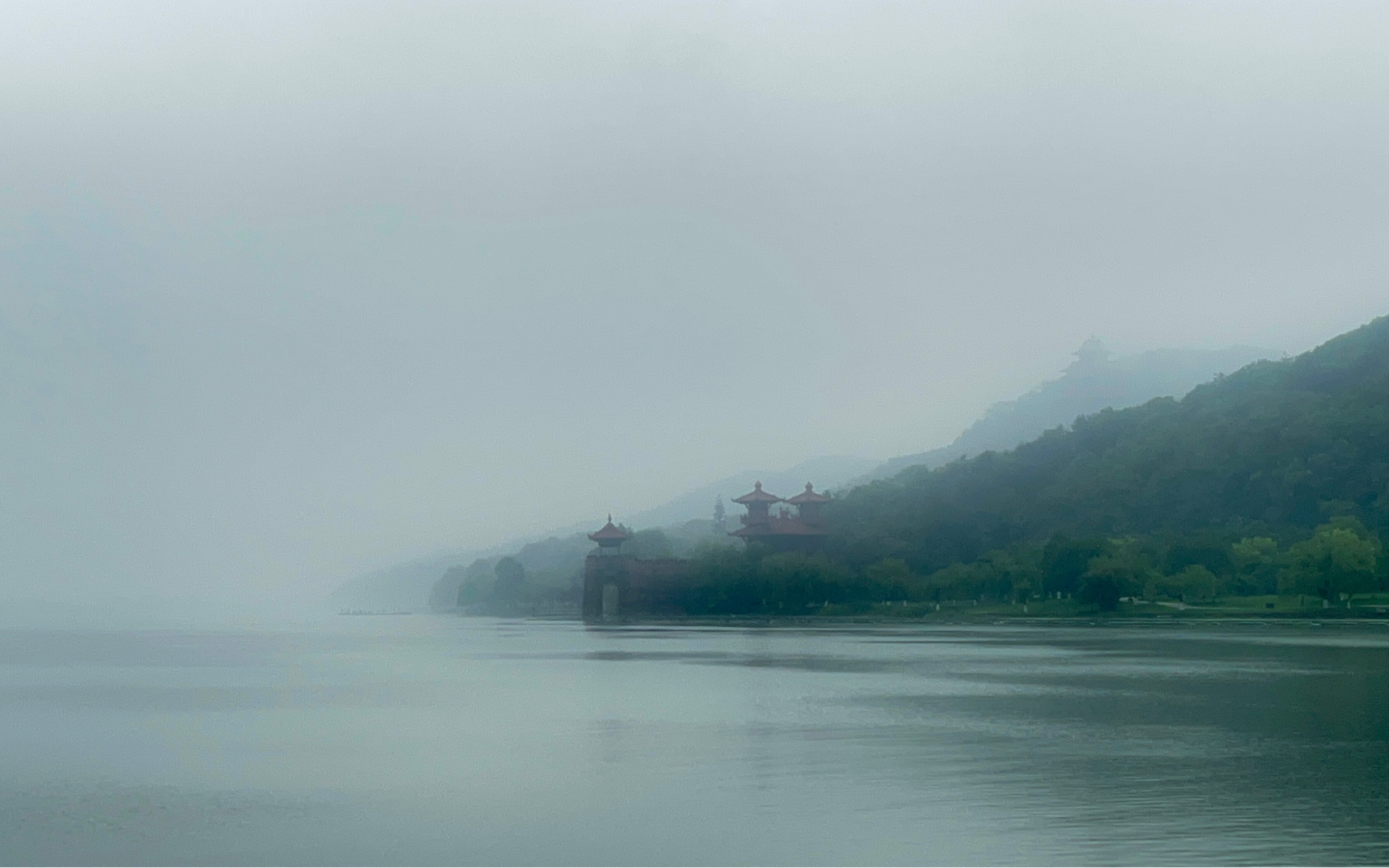 雨 东湖的雨