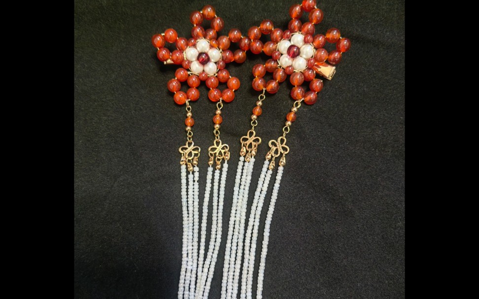 适合新年戴的红玛瑙珠花簪改发夹,客订