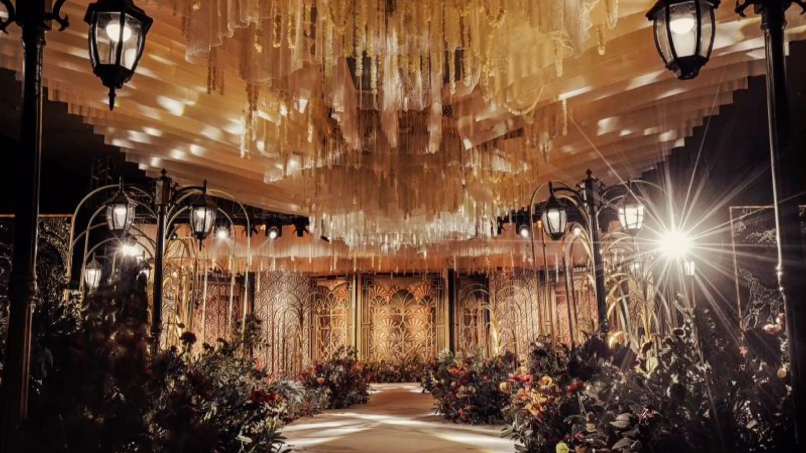 质感的黑金——黑金色系西式婚礼