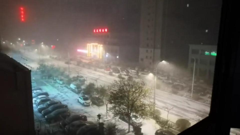 [图]半夜惊醒，鬼哭神嚎！突如其来的暴风雪