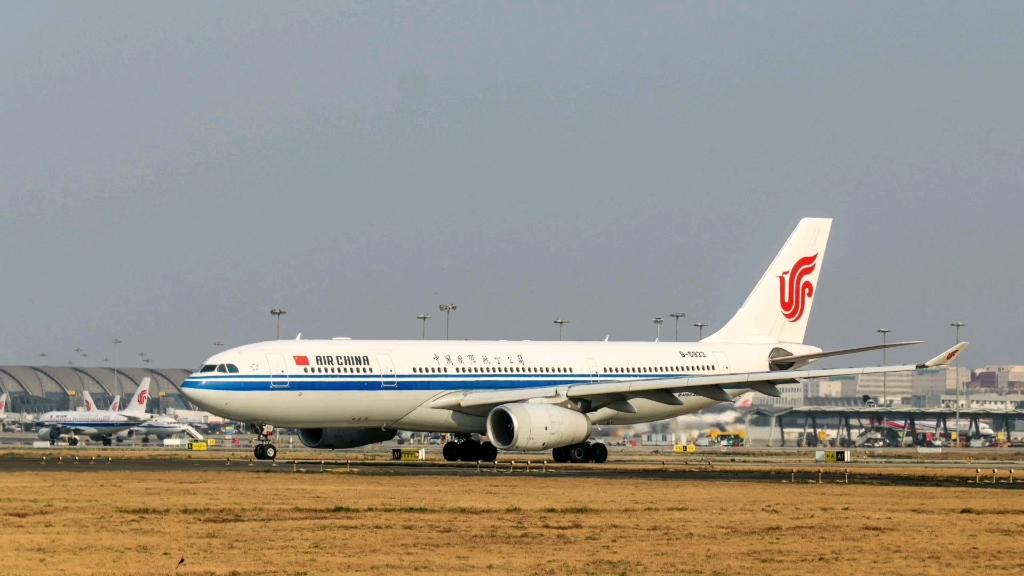 国航大飞机起飞