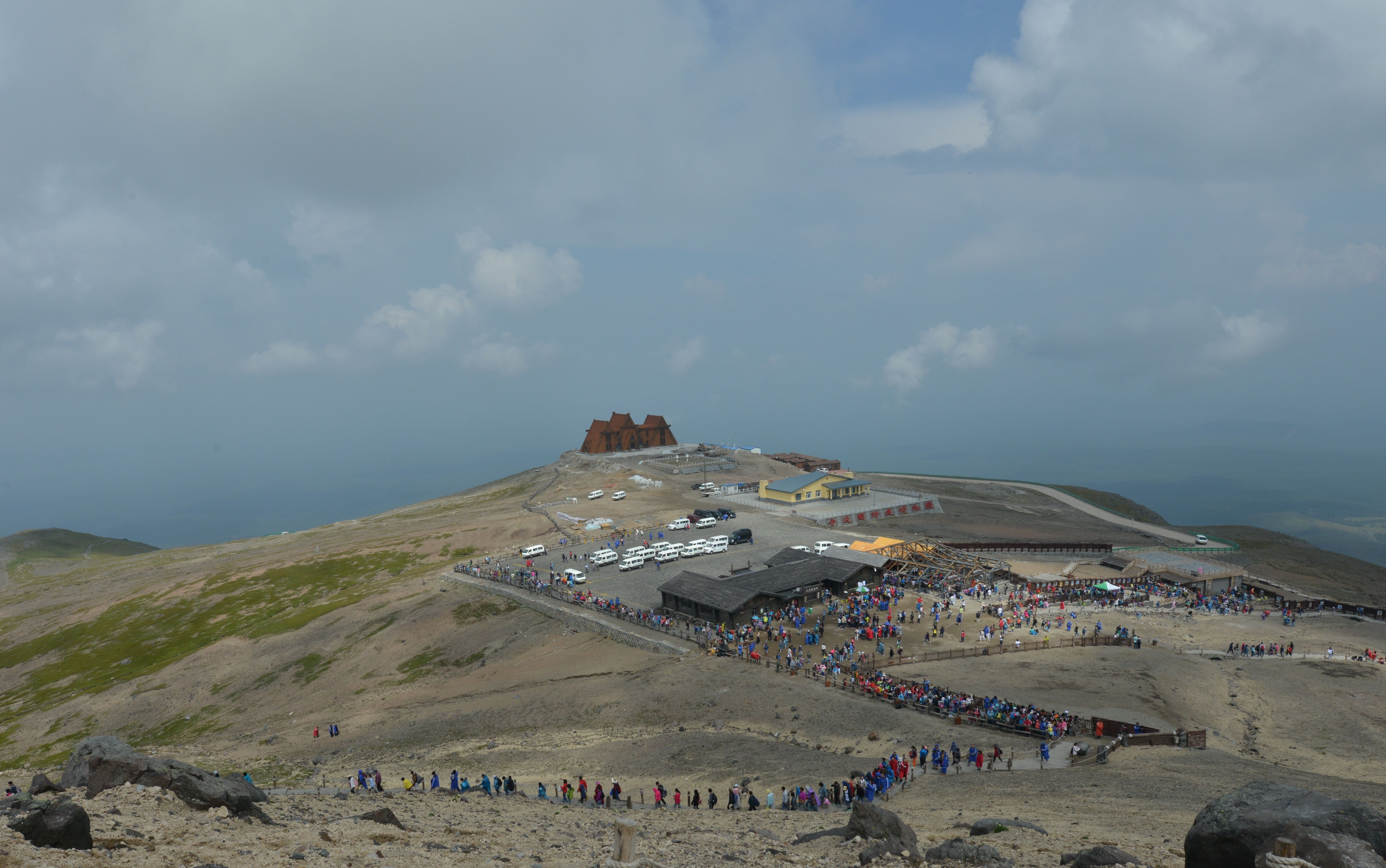 20150817长白山天池众人齐喊