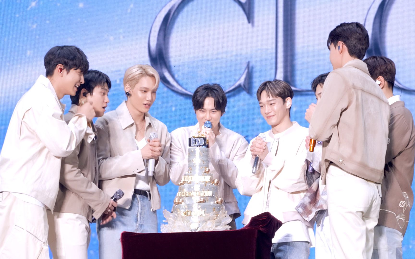  exo exo clock record 3 exo 11th anniversary fanmeeting behind exo