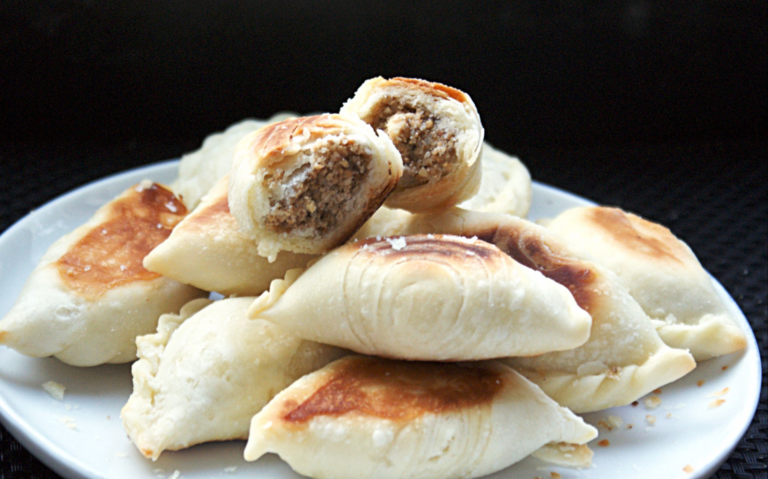 活动  形似眉毛的--花生"眉毛酥"