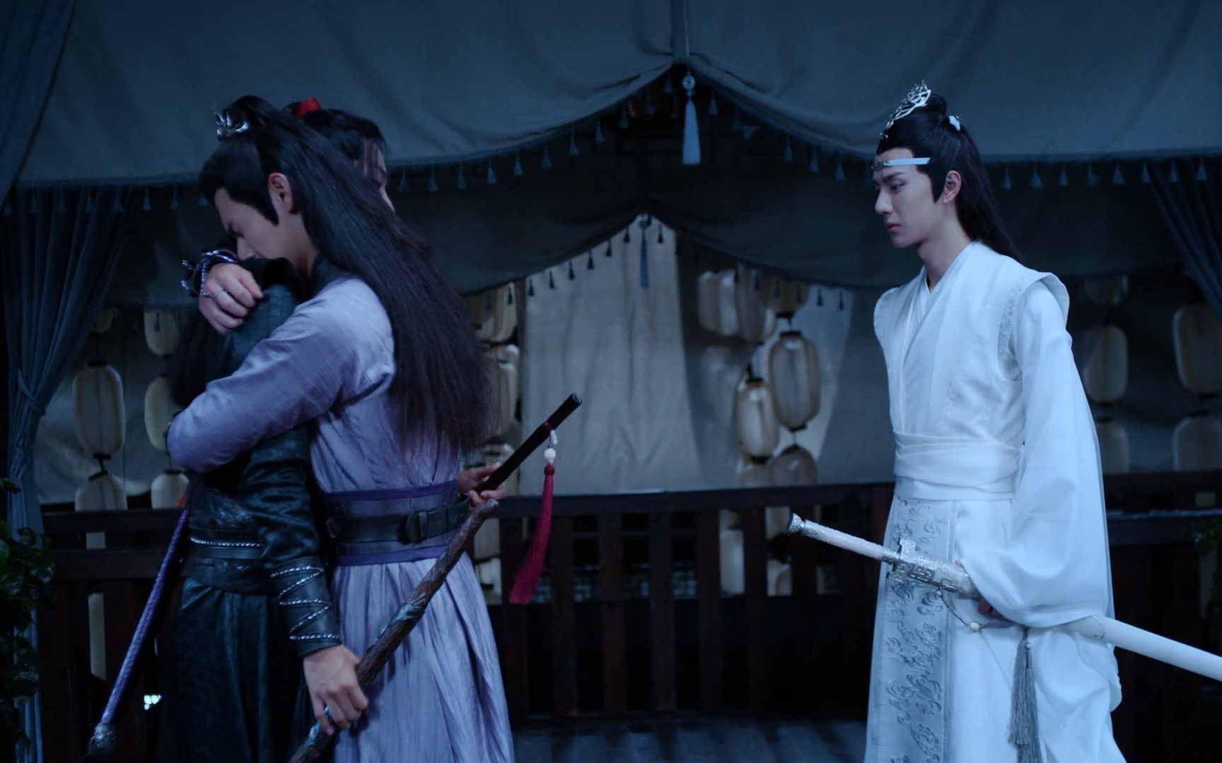 《陈情令》剧情解析,魏无羡归来,与师弟江澄的拥抱耐人寻味!